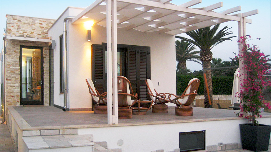 architettura officina mani